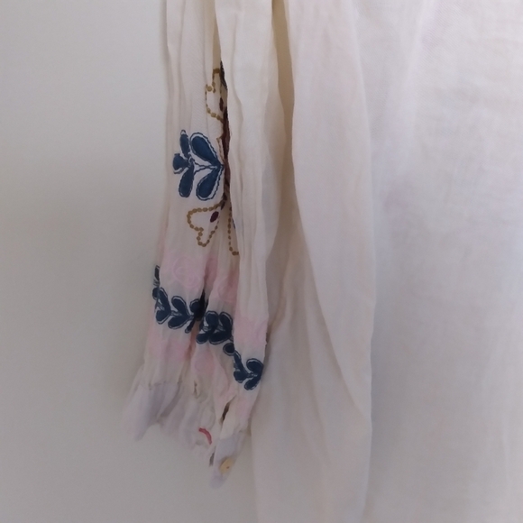 Johnny Was 3J Workshop Cream Floral Embroidered Blouse Size Medium - Picture 7 of 11